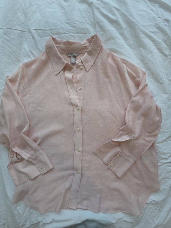 H&M Tops - H&M Pale Pink Button-Down Shirt. Size XXL